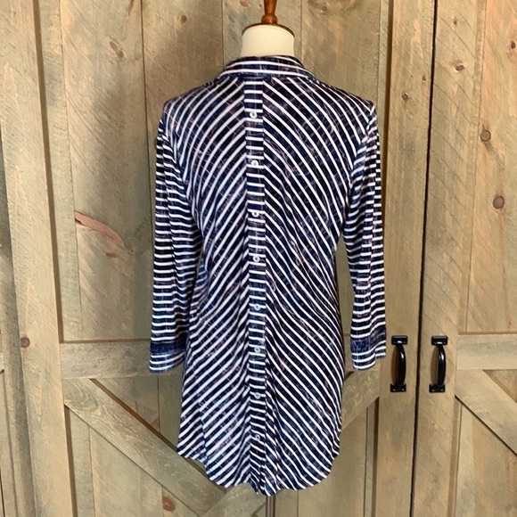 Soft Surroundings blue stripe tunic top with 3/4 sleeves Size Medium - Picture 3 of 13